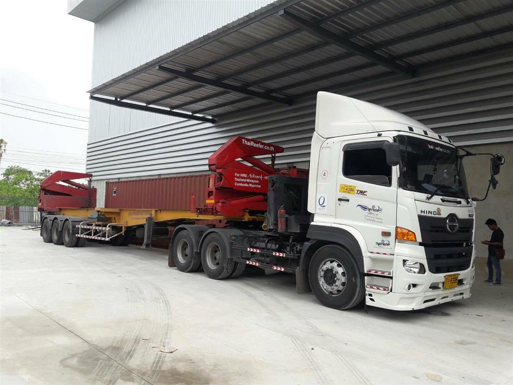 Trailer Container Lifter 20' And 40' With Transportation | ThaiReefer Group